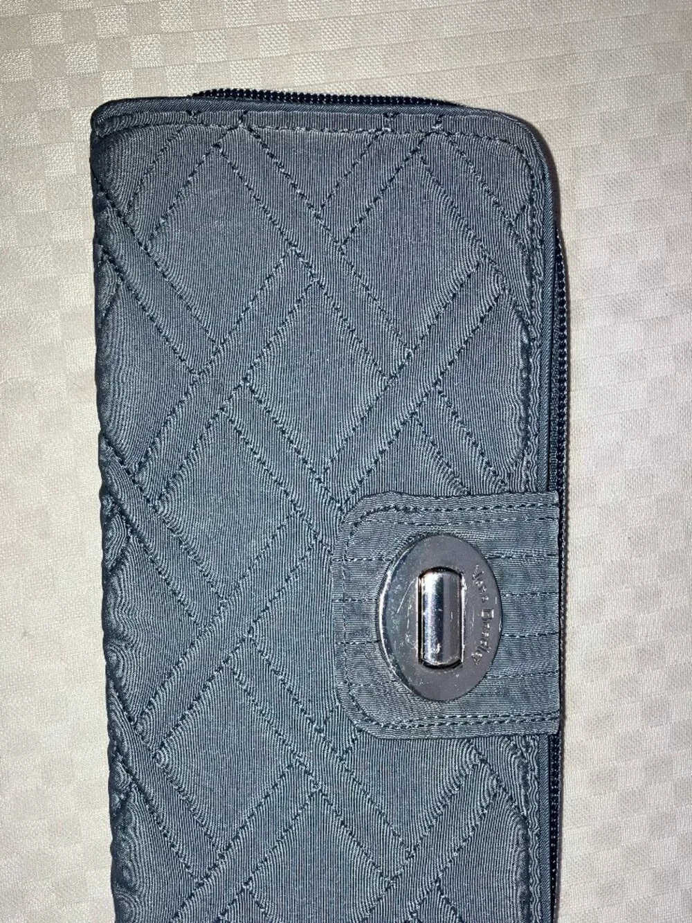 NWT Vera Bradley RFID Turnlock Wallet Women's One Size Gray/Charcoal Quilted